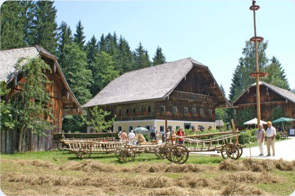 amade.cz